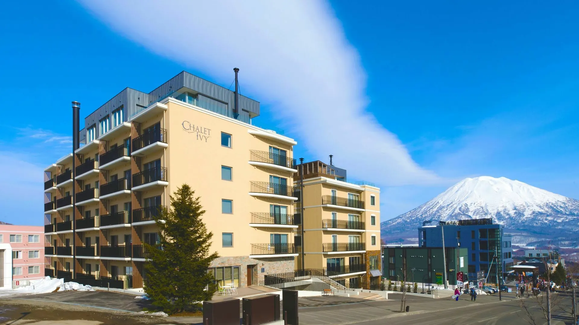 Chalet Ivy Hirafu, Niseko 4*,